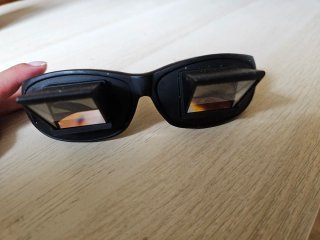 Gafas para leer tumbado