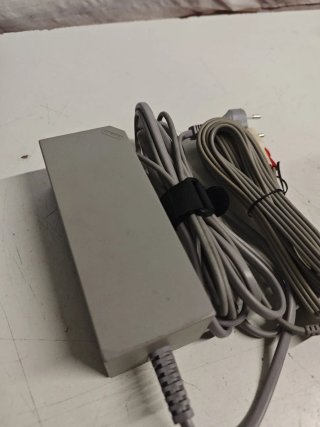 Pack Nintendo Wii: Cargador y Cables AV