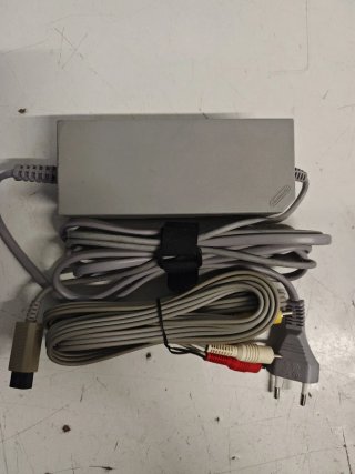 Pack Nintendo Wii: Cargador y Cables AV