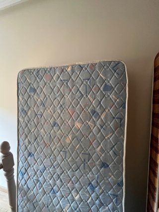 Armadio ponte in legno con letto