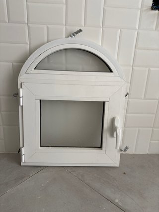 Ventana aluminio arco