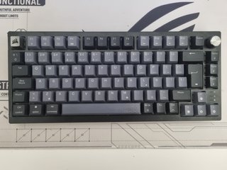Teclado Corsair K65 Plus Negro/Gris