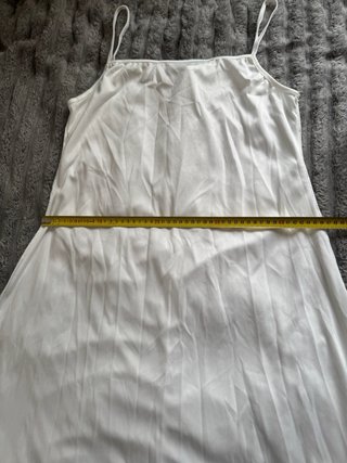 Abito lungo bianco plissettato