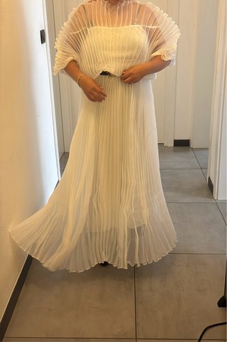 Abito lungo bianco plissettato