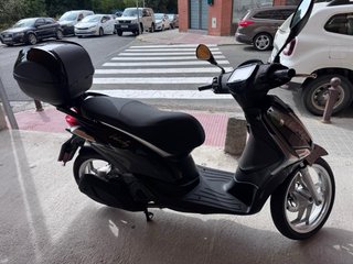 Piaggio Liberty 125 Scooter Automática  Etiqueta C