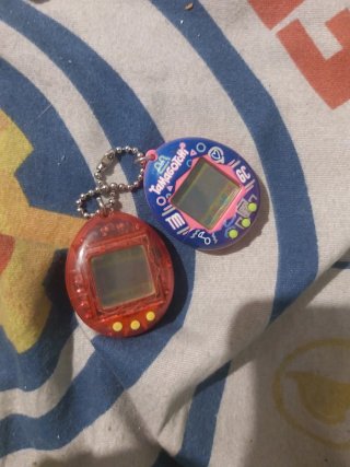 2 Tamagotchi Originales Bandai
