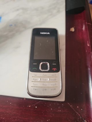 Lote 3 Móviles Nokia y Sony Ericsson. Sin bateria
