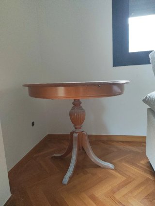 Mesa de madera redonda extensible