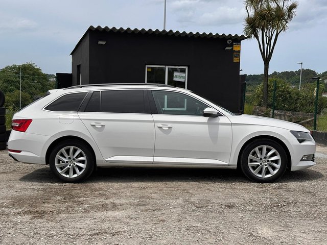 SKODA SUPERB 2019