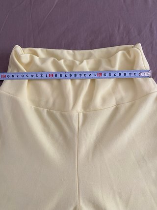Mallas amarillas de cintura alta