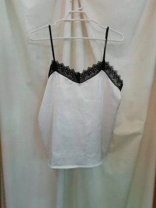 Camiseta lencera raso crema encaje negro talla L