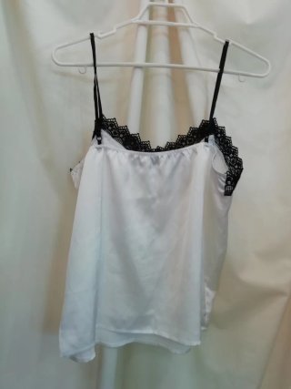 Camiseta lencera raso crema encaje negro talla L