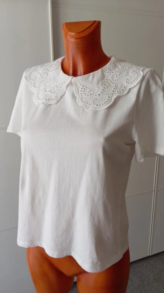 Camiseta Mango Blanca Cuello Peter Pan.