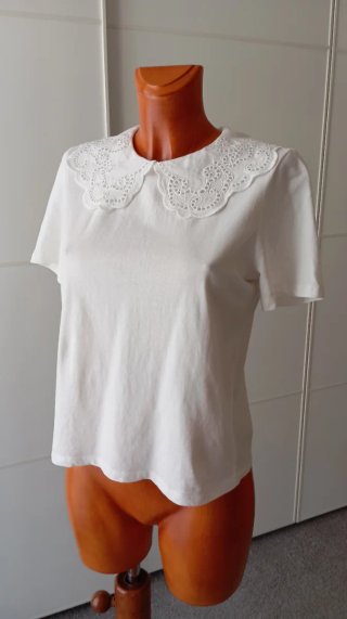 Camiseta Mango Blanca Cuello Peter Pan.