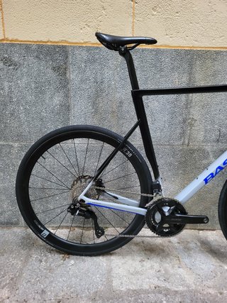 Basso Astra Shimano 105 Di2 Talla 61