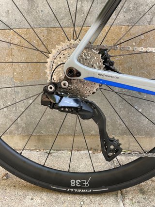 Basso Astra Shimano 105 Di2 Talla 61