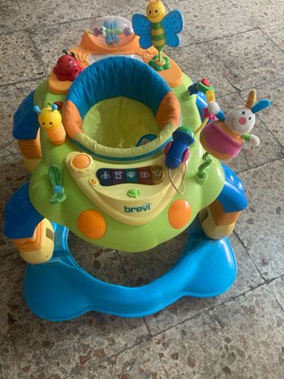 Andador musical Brevi para bebé