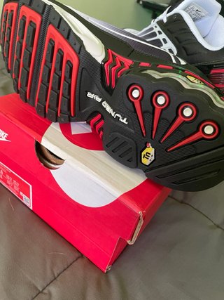 Nike TN Air Max 3 Blancas Negras Rojas