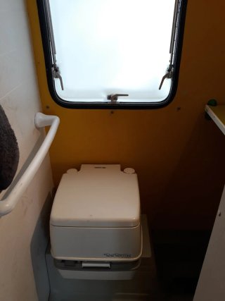 Caravana Roller Sevilla 410 DD