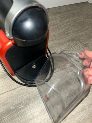 Cafetera DeLonghi Nespresso Roja y Negra
