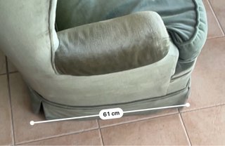 Butaca orejera de terciopelo verde