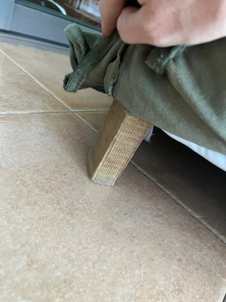 Butaca orejera de terciopelo verde