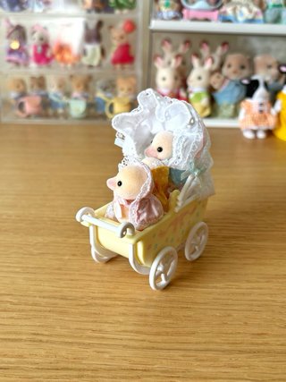 Sylvanian Families Bebés con Cochecito