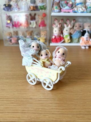 Sylvanian Families Bebés con Cochecito