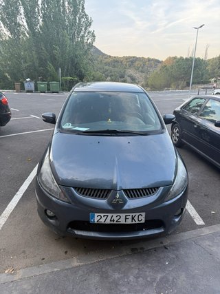 Mitsubishi Grandis 2007