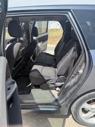 Mitsubishi Grandis 2007