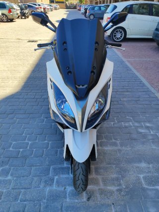 Cambio o vendo Kymco Xciting 400i leovince