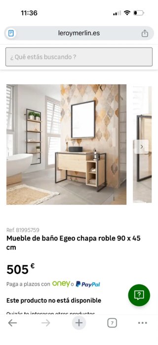 Mueble de baño con lavabo y estantería