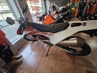 KTM 690 Enduro R Naranja/Blanca