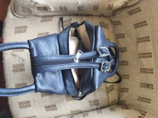 Bolso Mochila Negro Convertible