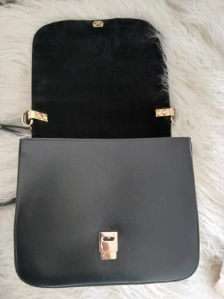 Conjunto Bolso y Cinturón Guts&Love Negro Dorado