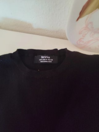 Falda vaquera y camiseta negra