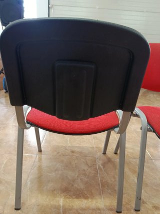 2 Sillas de Oficina Rojas y Grises