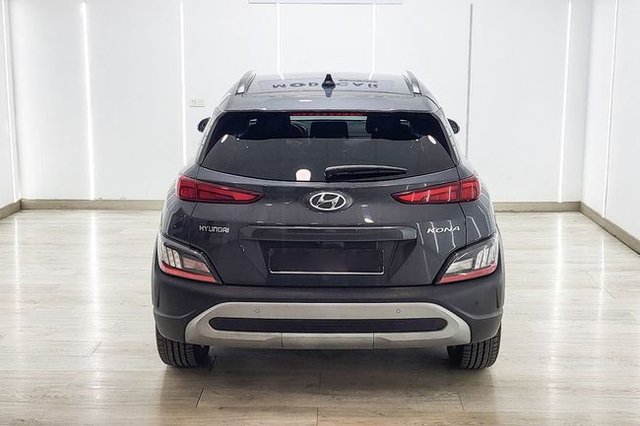 Hyundai Kona   1.0 TGDI Tecno 30 Years 4X2