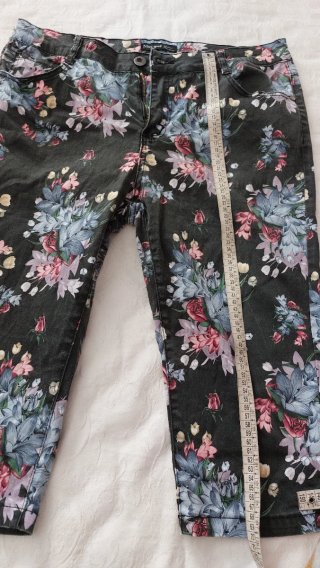 Bermuda donna Miss Good fantasia floreale tg 50