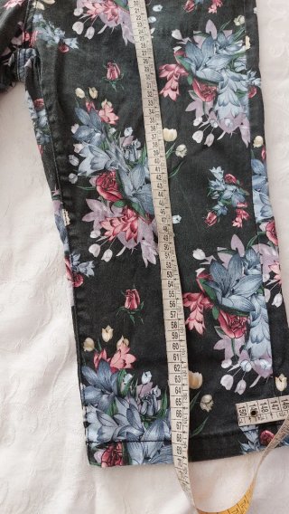 Bermuda donna Miss Good fantasia floreale tg 50