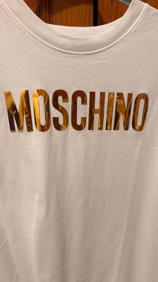 Camiseta Moschino Blanca Logo Dorado