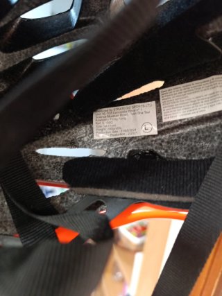 Casco de Bicicleta Naranja y Negro