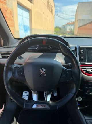 Peugeot 208 GTI 2013