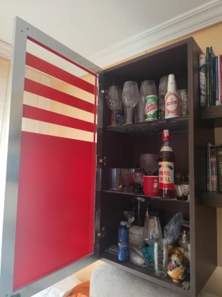 Vitrina y baldas salón madera y cristal