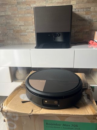 Roomba Combo 705 + Base Autowash
