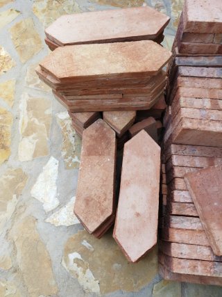 Ladrillos rústicos de barro