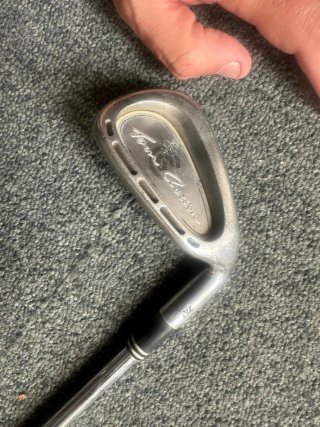 6 palos de golf antiguos
