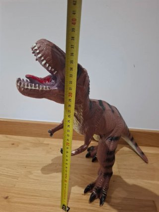 Lote 3 figure: 1 Drago e 2 T-Rex (1 con suono)