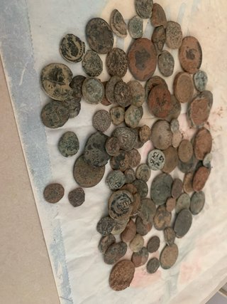 Lote 90 monedas para limpiar contiene romanas