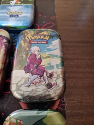 Latas Pokémon Trading Card Game